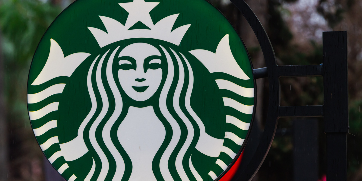 How Starbucks Uses Their POS System to Keep Lines Moving